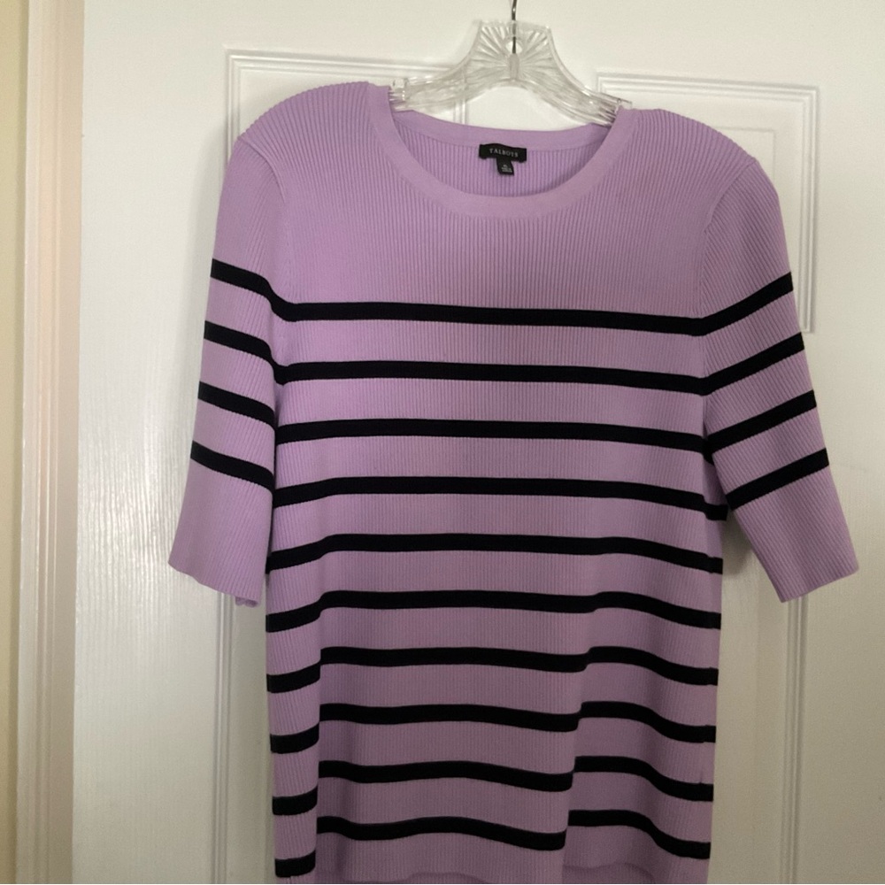 Ladies Talbots short sleeve sweater